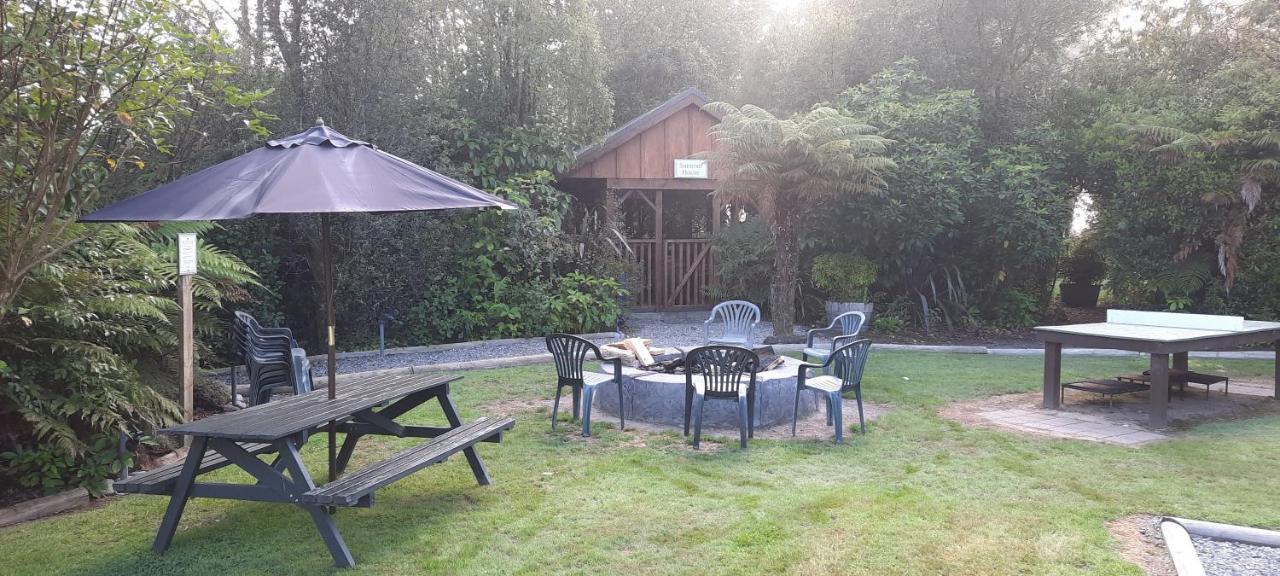 Lake Brunner Country Motel & Holiday Park 모아나 외부 사진