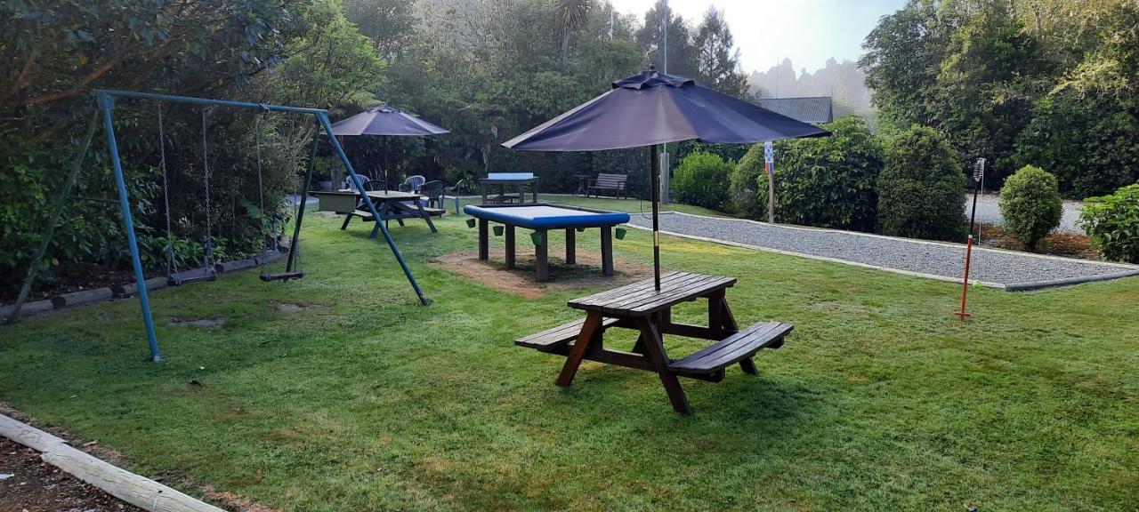 Lake Brunner Country Motel & Holiday Park 모아나 외부 사진