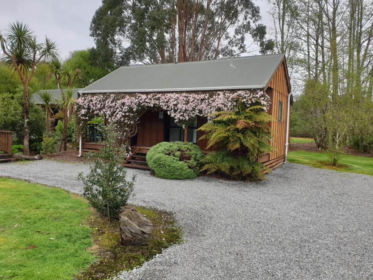 Lake Brunner Country Motel & Holiday Park 모아나 외부 사진