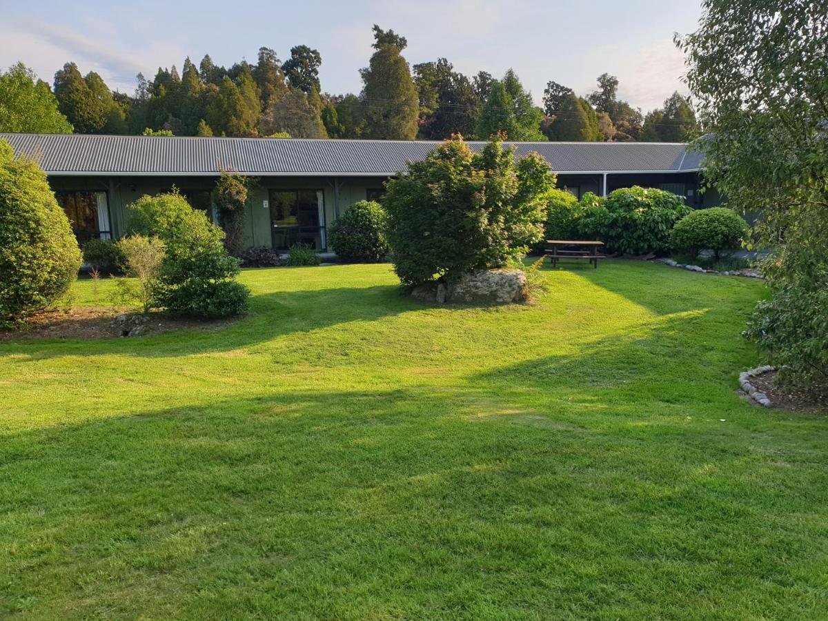 Lake Brunner Country Motel & Holiday Park 모아나 외부 사진